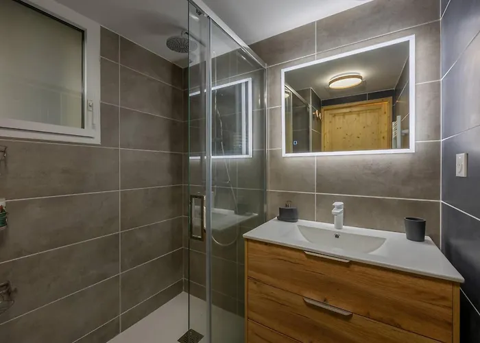 6 Pers Terrasse Et Wifi Proche - Fr-1-695-97 *